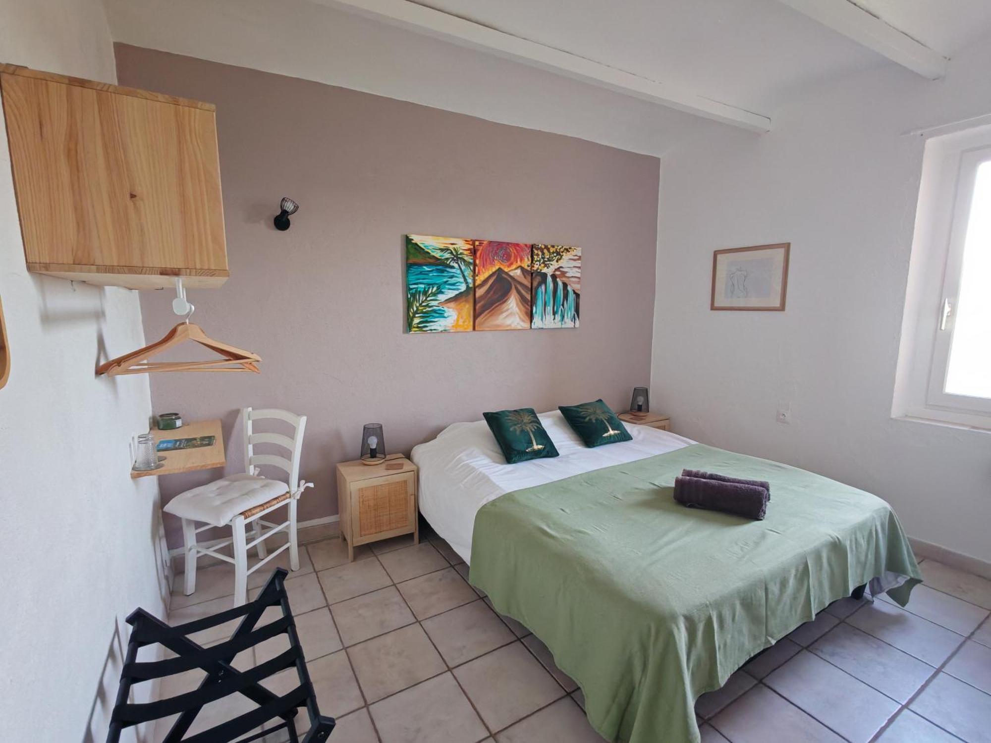 Mas La Belle Ambroise - Chambres D'Hotes Et Gite Saint Ambroix Bagian luar foto