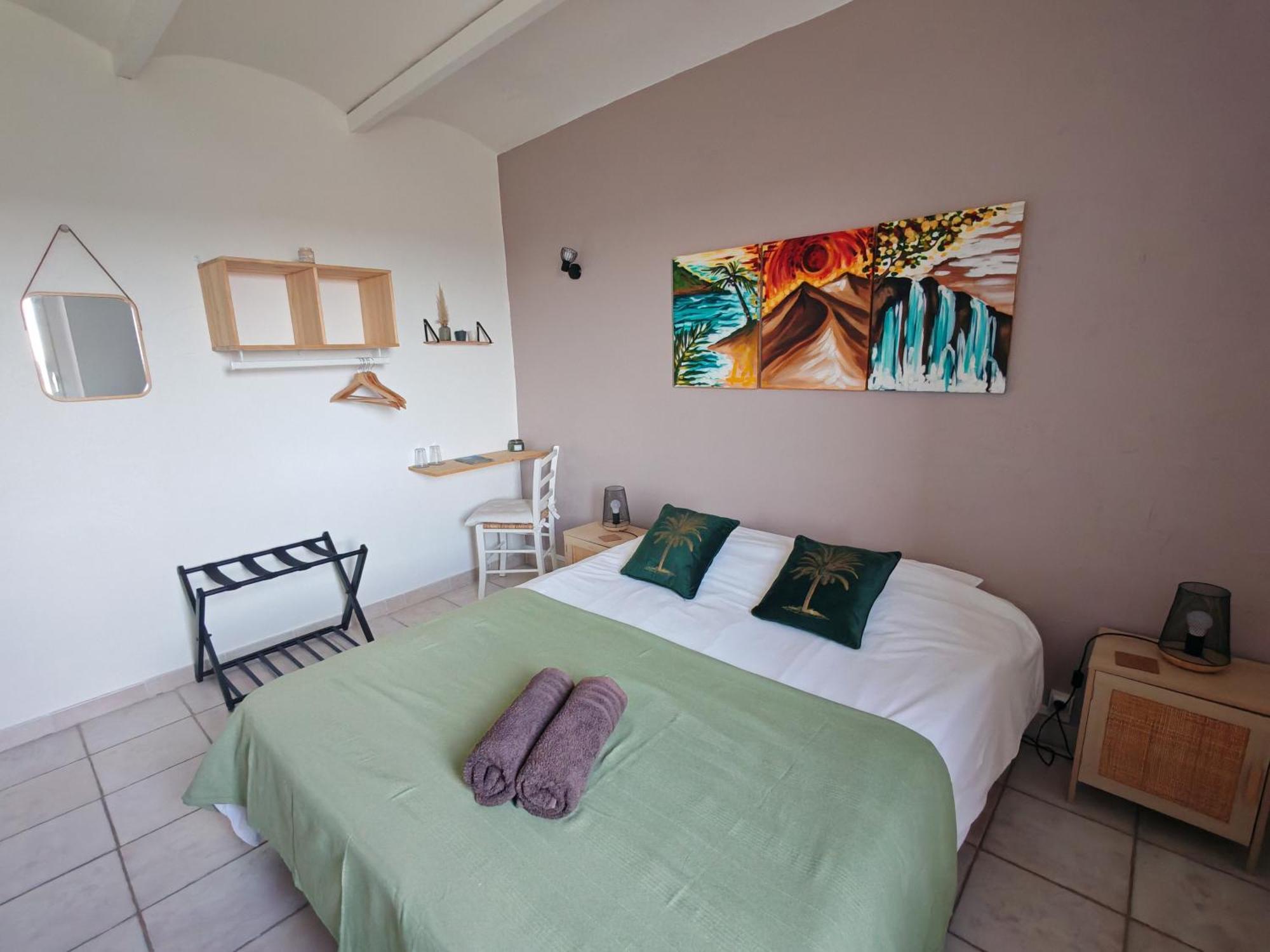 Mas La Belle Ambroise - Chambres D'Hotes Et Gite Saint Ambroix Bagian luar foto